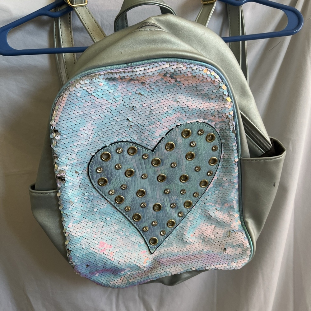 Kids Back Pack With Blue Heart & Sparkles Color Blue/silver